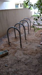 מתקן אופניים לחצר