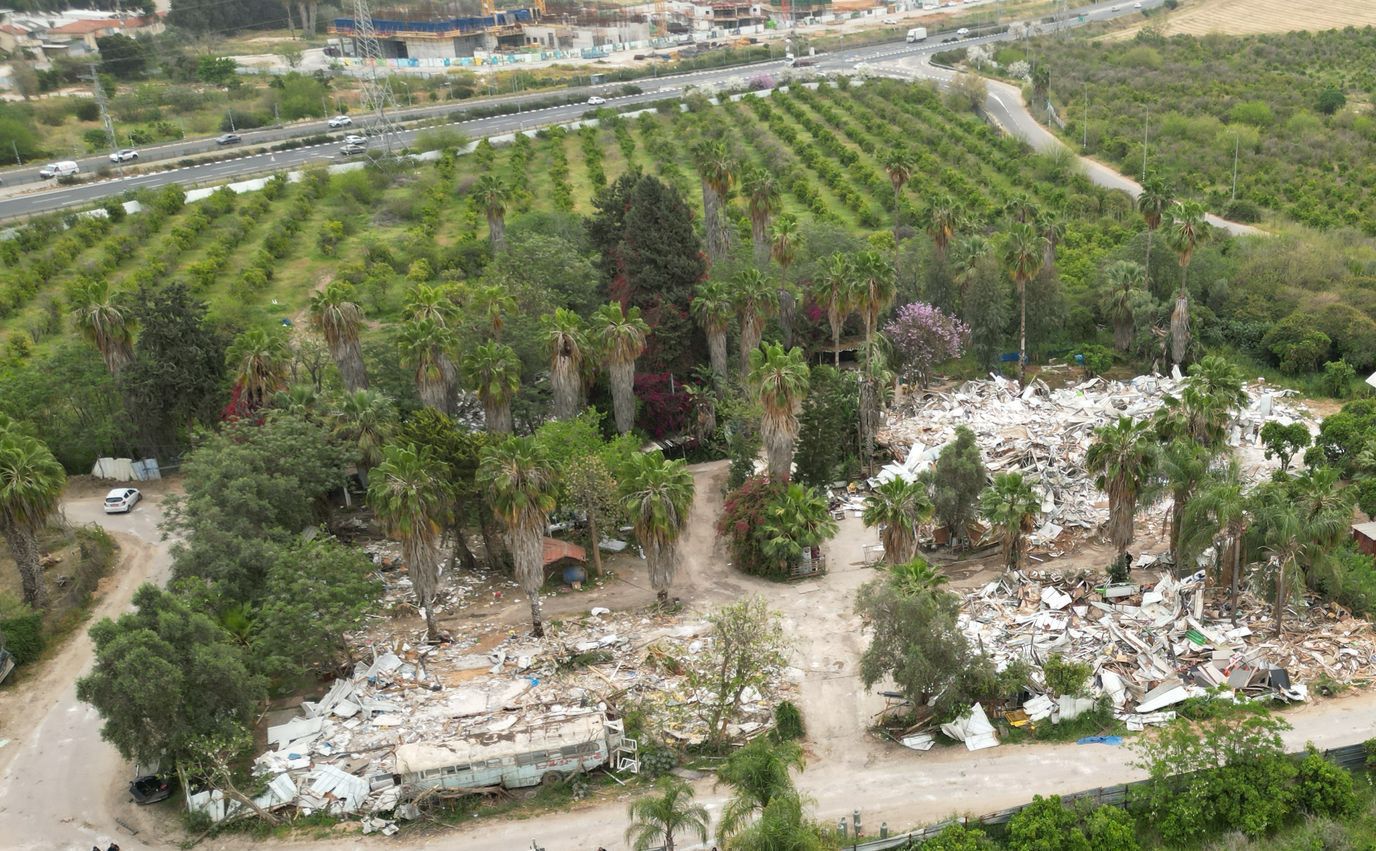 כ-25 מבנים בלתי חוקיים נהרסו בדרום רחובות צילום: באדיבות הרשות לאכיפה במקרקעין