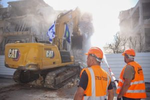 ''מגדל חדש, פארק ירוק ושכונה בטוחה יקומו על חורבות ההרס'' צילום: אורי חבושי