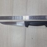 הסכין שנמצאה. צילום: דוברות המשטרה